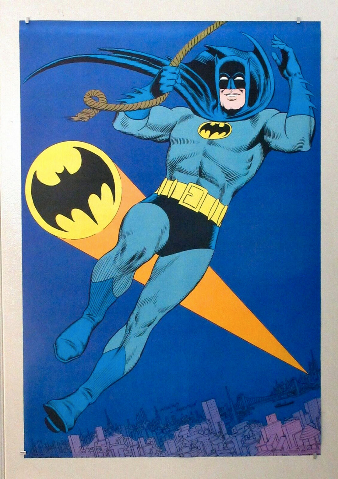 1973 Batman poster:34 1/2 x 24 Rare DC Dark Knight Detective Comics 1970s pin-up
