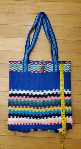 Women's Colorful Boho Central American Knit Purse With Wooden Face Toggle - Imagen 4 de 5