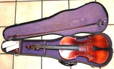 Antonius Stradivarious Cremonensis Faciebat Anno 17 Copy Violin w/ Case