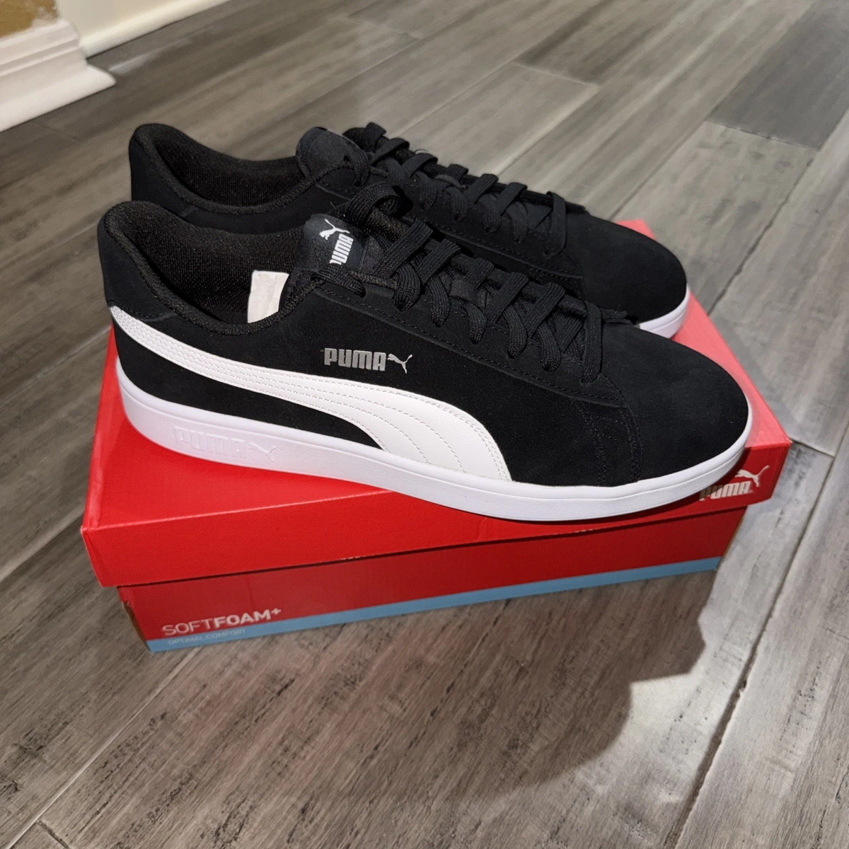 PUMA Smash V2 Black White for Sale | Authenticity Guaranteed  display picture 2