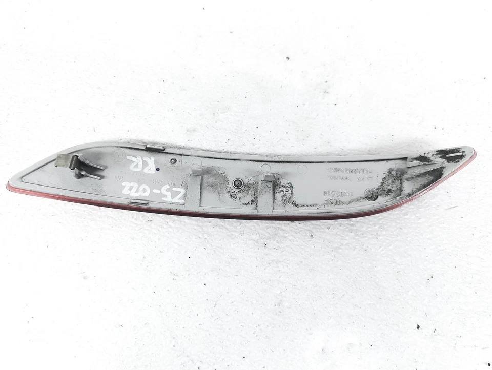 2009-2016 Bmw Z4 Rear Passenger Side Marker Reflector Lamp 63-14-7-191-768 - Image 4 of 4