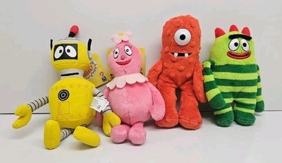 2008 Spin Master Yo Gabba Gabba! 9'' Plush Plex Brobee Muno Foofa Set of 4