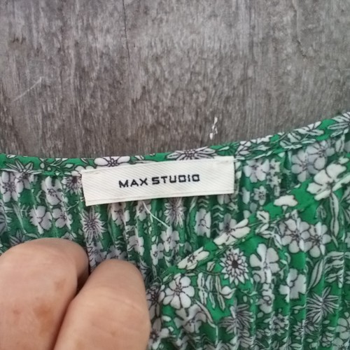 Max Studio Top Damen Größe L Grün Blumenmuster Boho Plissee Glockenärmel Falten - Bild 4 von 8