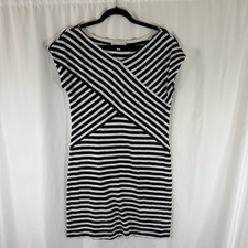 Banana Republic Knee Length Dress Womens Small White Blue Striped Vneck Short Sl