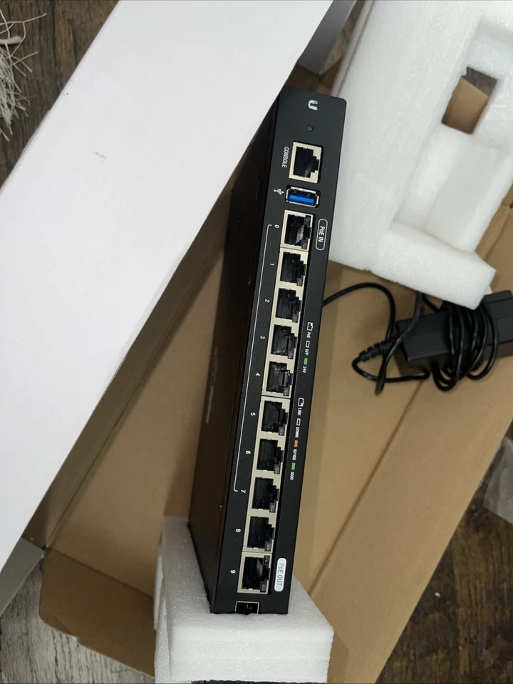 Ubiquiti EdgeRouter 12 (ER-12), 12 Port Advanced Network Router Excellent - Image 3 of 4