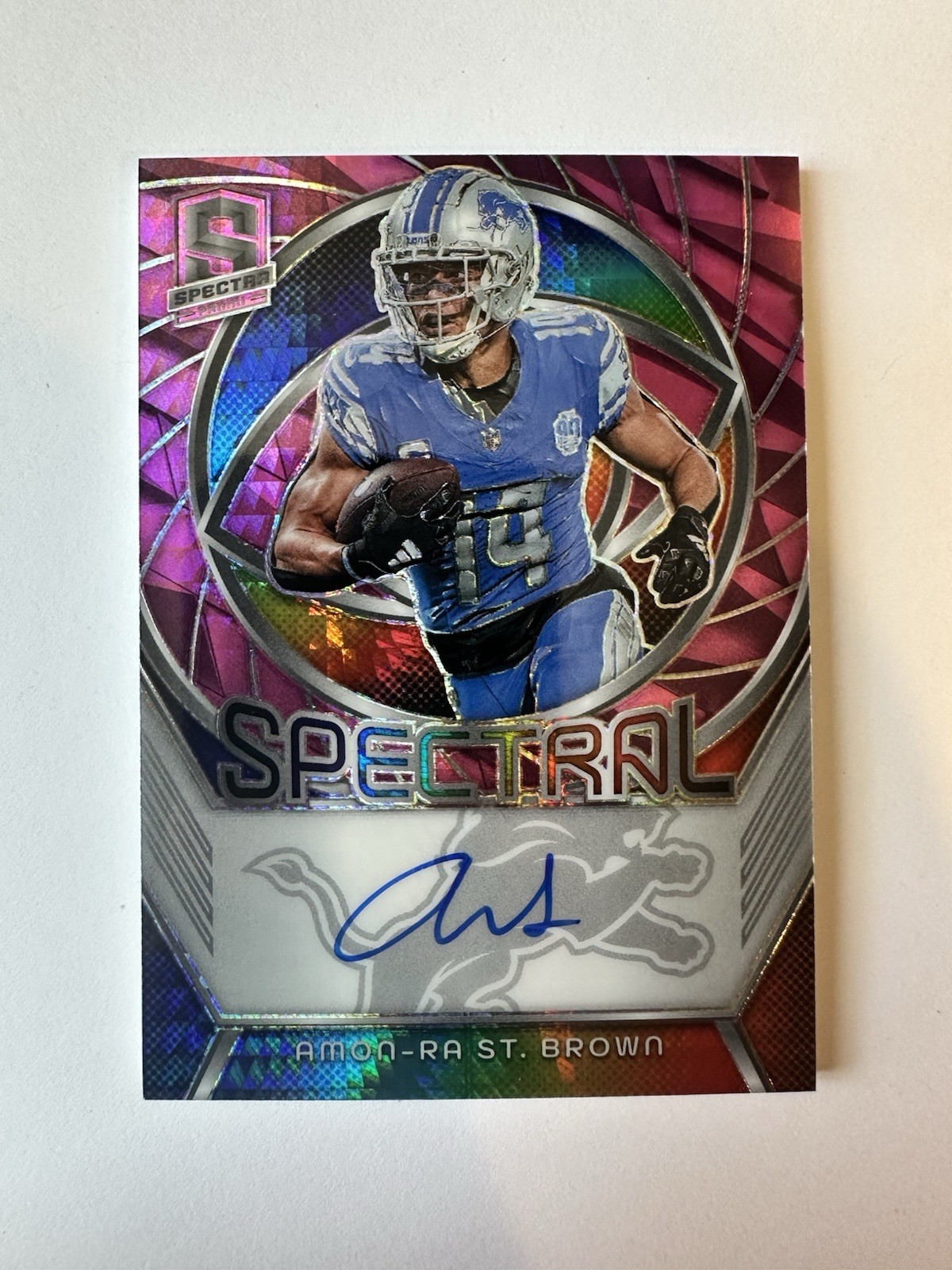 2024 Panini Spectra Pink Prizm Spectral Auto Amon-Ra St Brown #SS-ABN 05/15