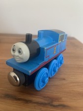 Thomas wooden railway rare 1992 version 1.5 Thomas himself flat magnets staples