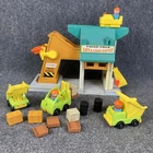Vintage Fisher Price Little People Lift & Load Depot Set #942 & Accessories