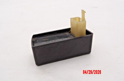 1983 83 Honda Magna VF1100C VF 1100 V65 fuel pump relay CF304