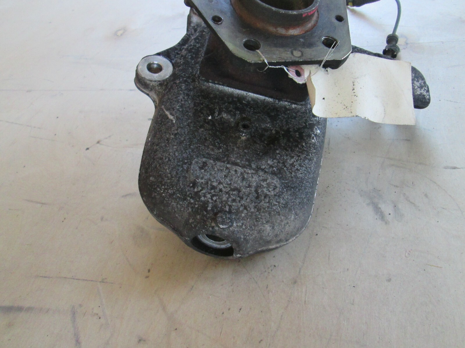 Maserati Quattroporte RH Front Hub Holder Part# 206791