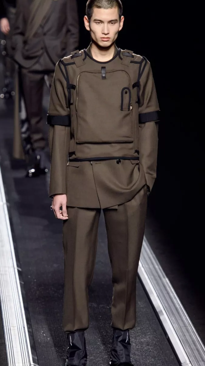 Dior Homme Kim Jones KAWS 2019 Mens Suit. 52/42. $4000