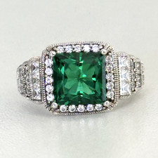 925 Sterling Silver Simulated Emerald  Clear CZ Ladies Sparkly Halo Ring Size 5