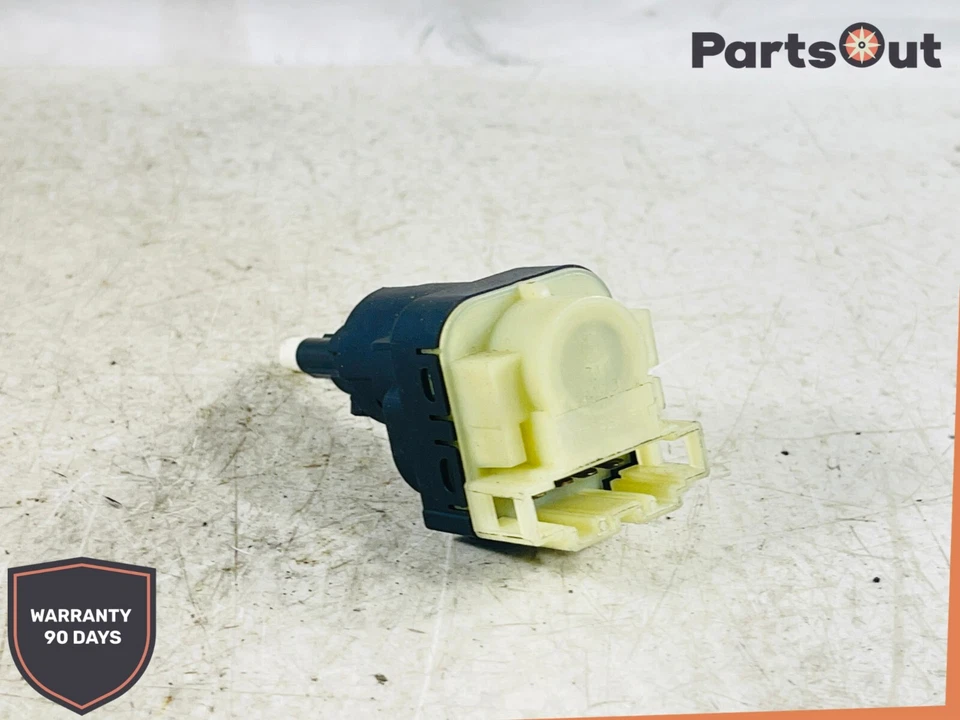 Interruptor de luz de freno Audi A4 A6 A8 2003-2008 1K2945511 OEM Foto 2 de 4