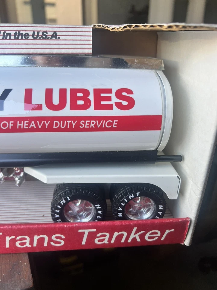 c1990 Nylint 18-Wheeler Drydene Lubes Trans Tanker Semi Truck w/ Box NOS - Image 4 of 4