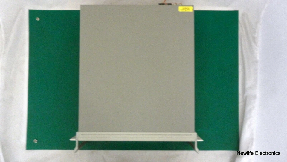 HP/Agilent E1301B Séries B Vxi Mainframe 75000 - Photo 3/4