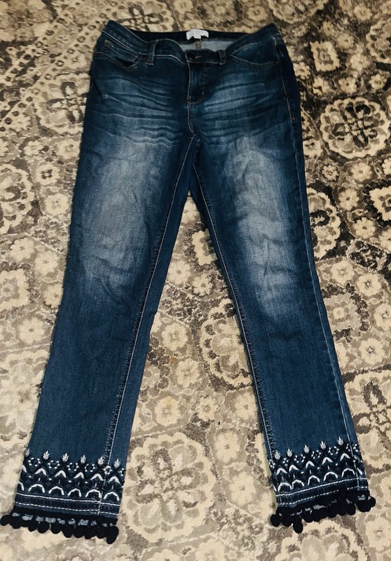 Women’s Crown And ivy Jeans  Size 8