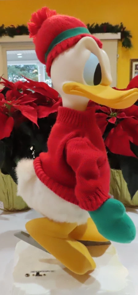 Santas Best Mickey Unlimited Vintage Rare Donal Duck Animated Christmas *Read* - Image 2 of 4