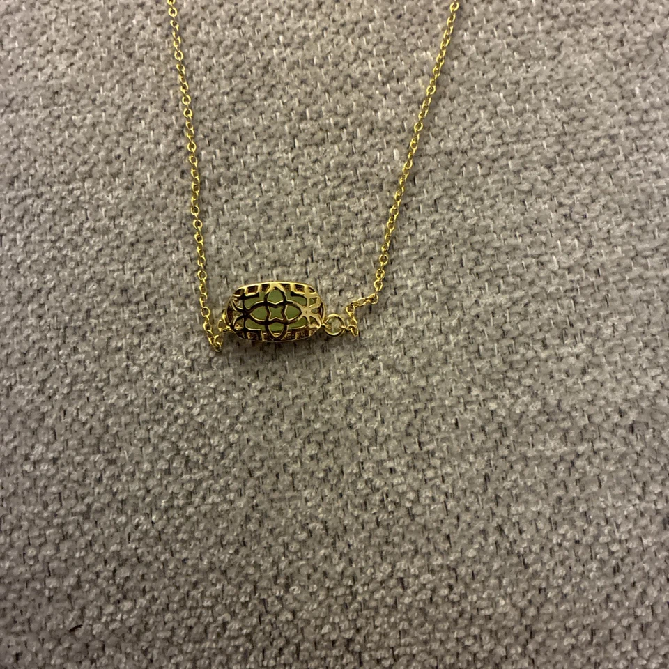 Collar Colgante Kendra Scott Elisa Oro Calcedonia Vidrio Foto 4 de 4