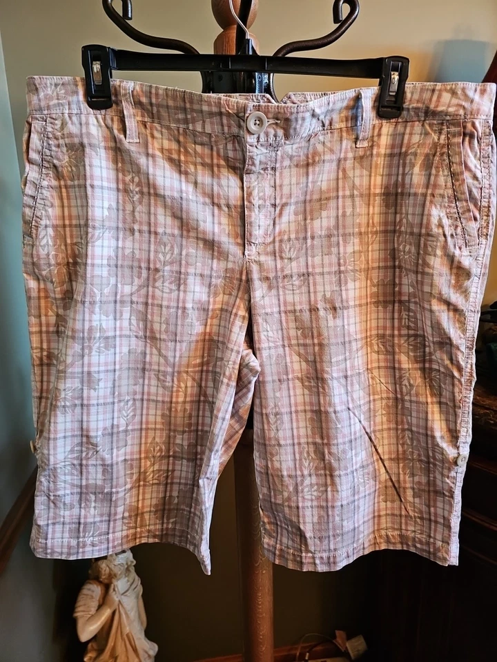 Pantalones cortos Sonoma Life Style para mujer talla grande 18 W con lengüeta ajustable Foto 2 de 4