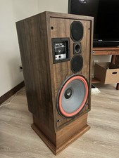 Cerwin-Vega D-9 Speakers