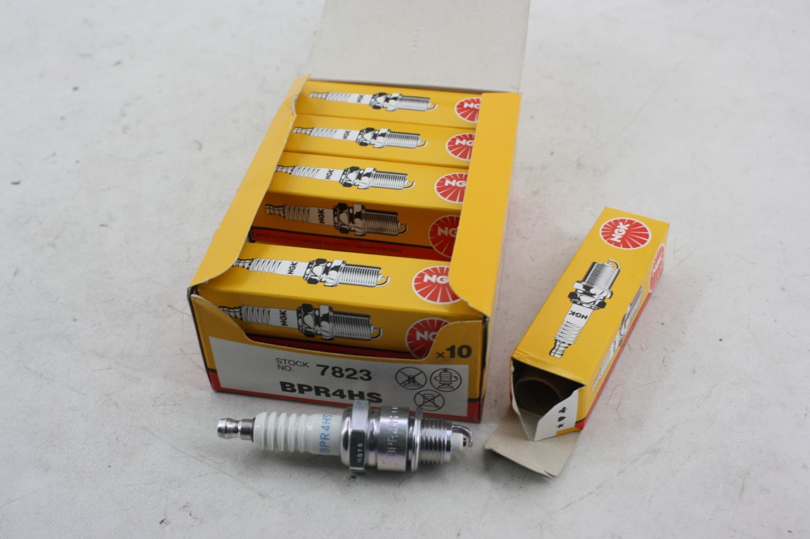 10-PACK NGK BPR4HS NICKEL SPARK PLUGS #7823 FOR YAMAHA PW50 KAWASAKI SUZUKI
