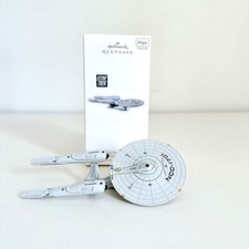 STAR TREK HALLMARK KEEPSAKE CHRISTMAS ORNAMENT - USS ENTERPRISE 2010 MAGIC