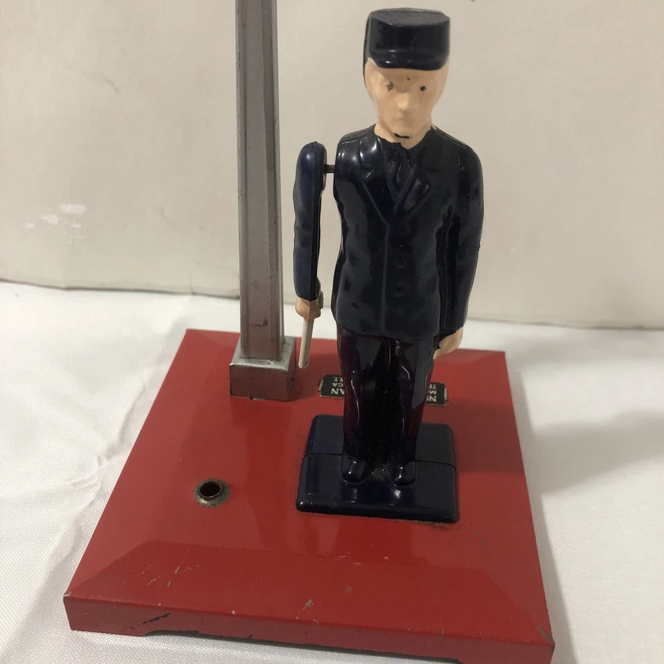 LIONEL NO. 1045 FLAGMAN SET Made In USA - Image 3 of 4