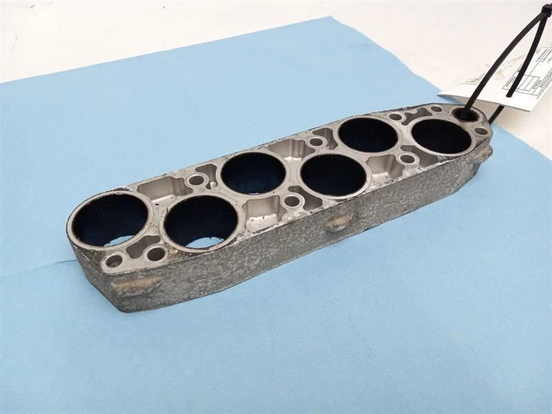 Toyota Avalon 2000-2004 colector de admisión inferior Foto 3 de 4