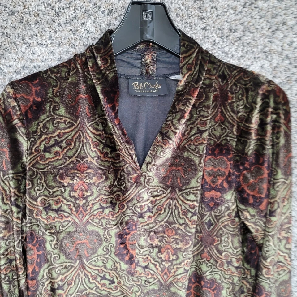 Top artístico portátil Bob Mackie para mujer pequeño de terciopelo verde manga larga cuello en V damas Foto 4 de 4