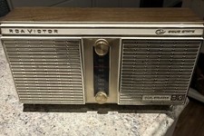 RCA Victor Transistor Radio RHA39W Walnut Untested for Parts or Posterity VTG
