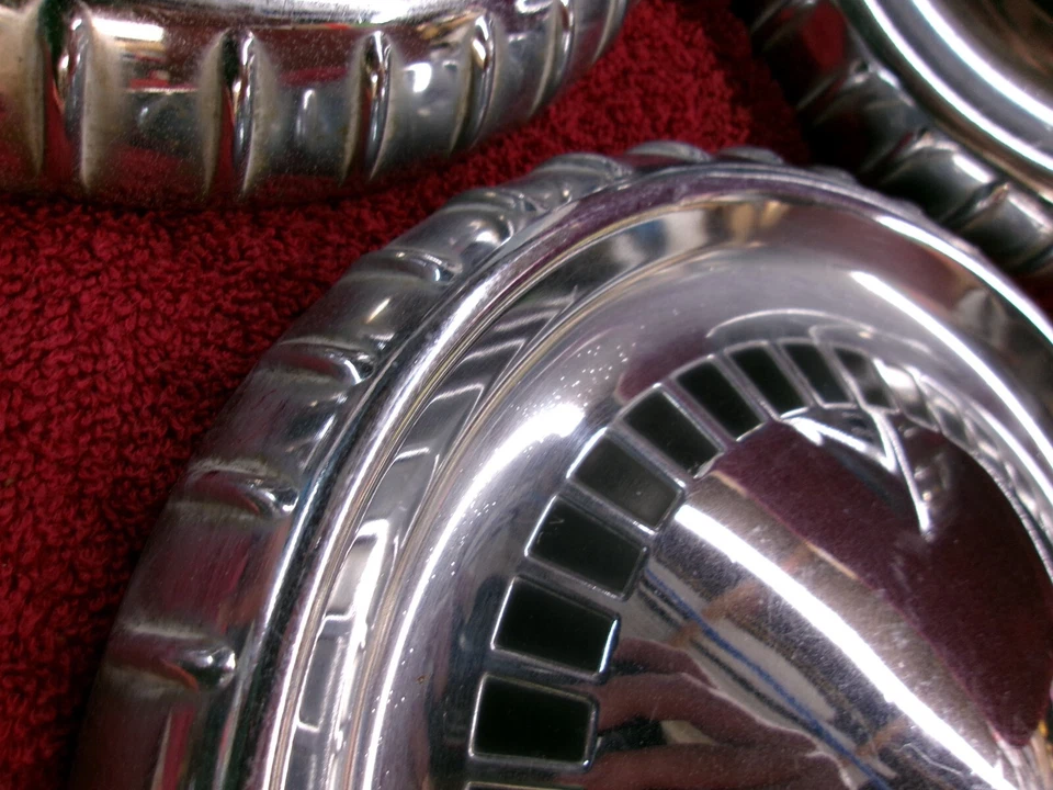 Mercury Comet 3 1960-63 OEM Plato para perros Pobreza Tapacubos Gerente Especiales Foto 4 de 4