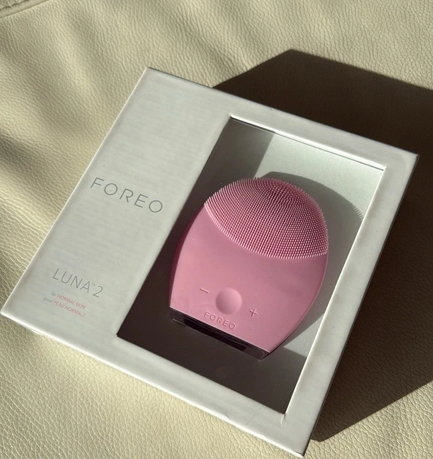 Foreo Luna 2 Facial Cleaning For Normal Skin - Image 3 of 4