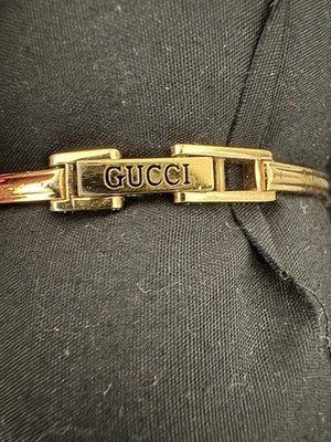 GUCCI 1600 Gold Quartz Watch White Shell Dial 25×20mm 16.5cm 6.5in
