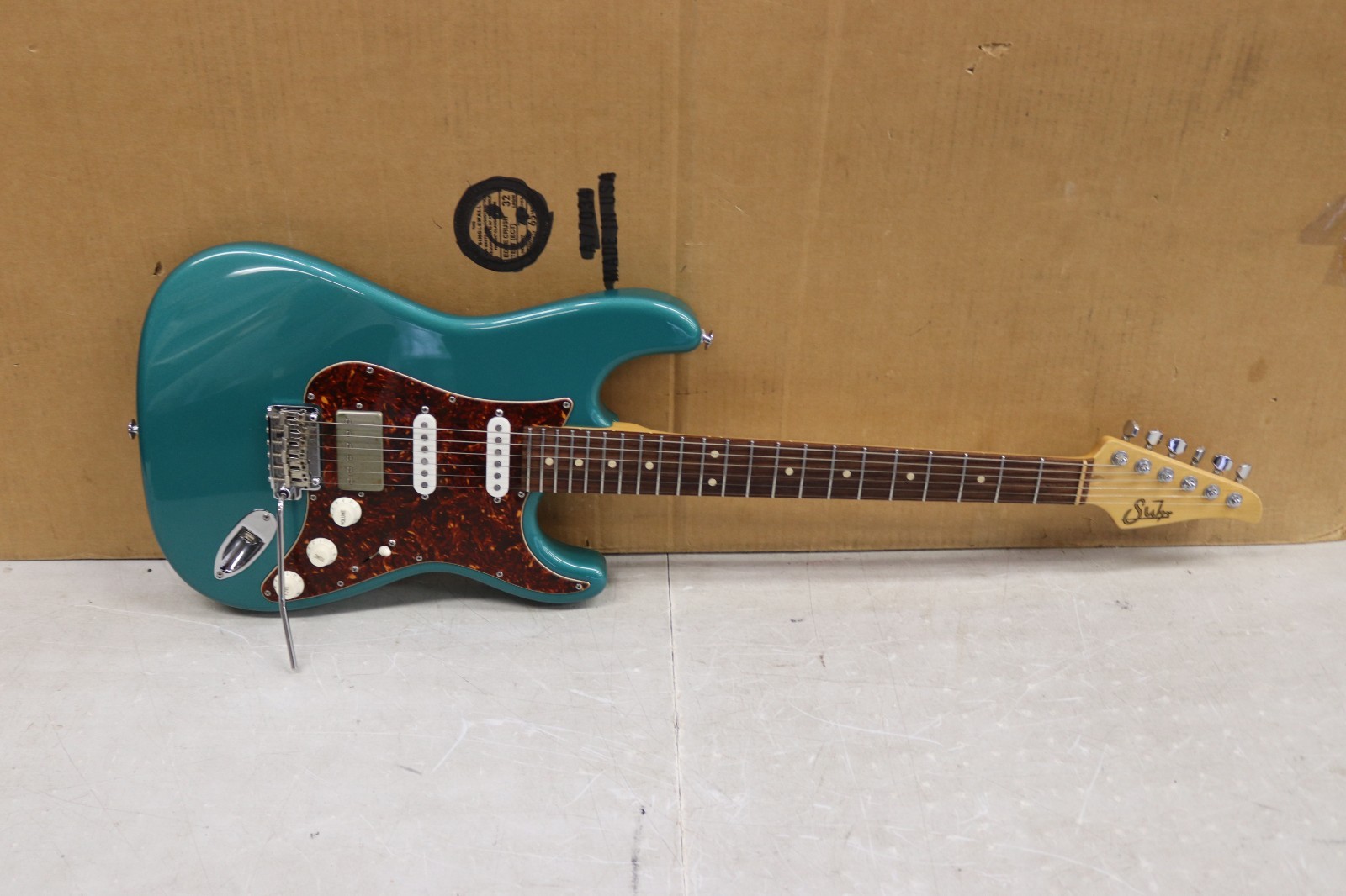 SUHR JST Custom Classic  Electric Guitar JST4M1H with tremelo