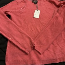 Tahari Pure Luxe Women  s Cashmere Crew Neck Sweater Pink Size Small