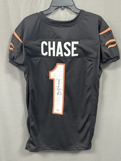 Ja'Marr Chase Signed Cincinnati Bengals Football Jersey AUTO PSA Sz XL