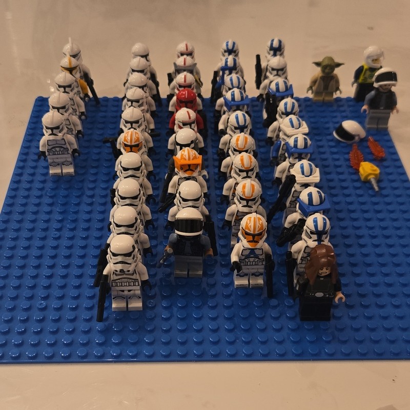 LEGO Star Wars Minifigure Lot Clone Trooper 40+ Figures