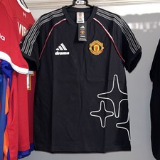 Manchester United x Drama Call Adidas T Shirt Black Mens Small BNWT