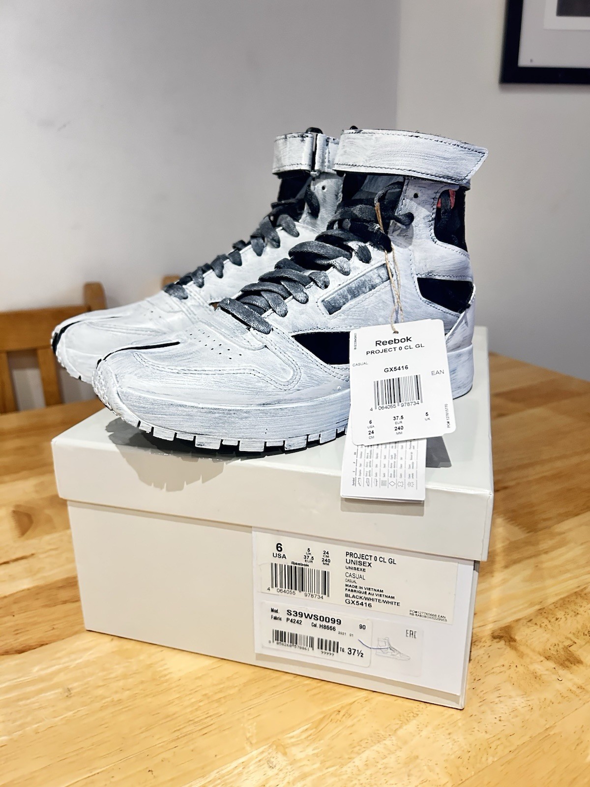 Maison Margiela x Reebok Project  0 Tabi High Top Trainers White, UK 5 Unisex