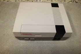 NINTENDO NES Action Set Orange Zapper With Super Mario & Duck Hunt Circa 1988