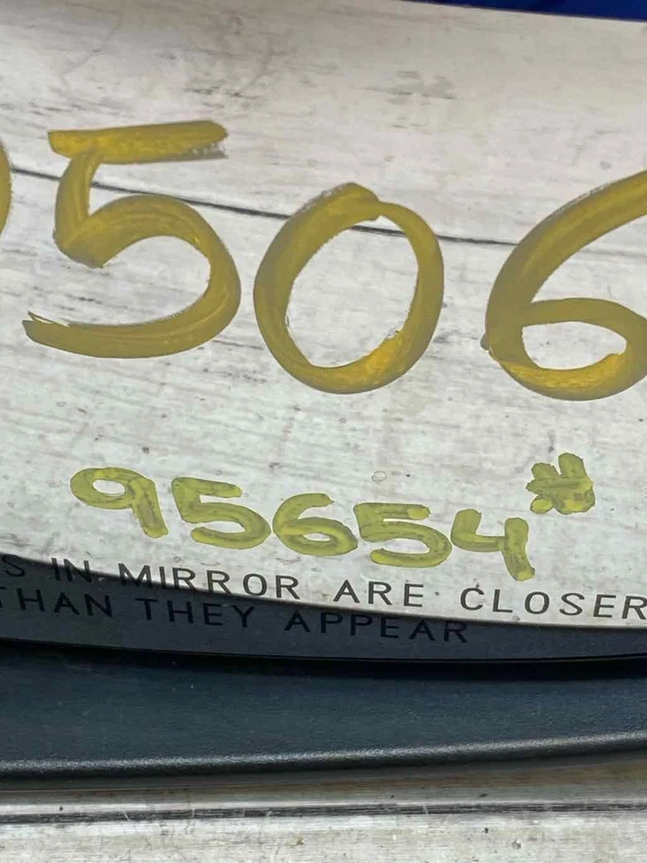 Espejo retrovisor puerta Chevrolet Trail Blazer 21 22 lado derecho negro código 8555 OEM 42776730 Foto 3 de 4