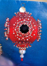 LeeWards MIRRORED BRILLIANCY Red Satin Vtg Sequin Bead Christmas Ornament Kit