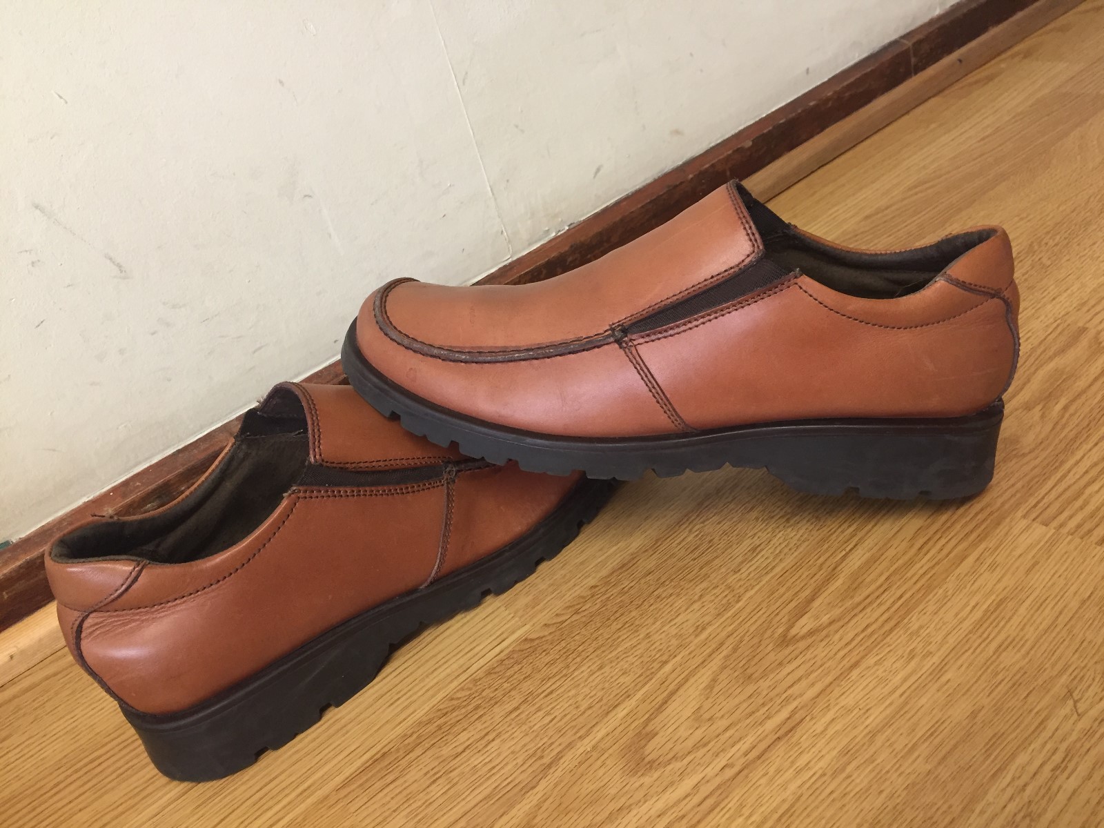 RED HERRING MENS BROWN SHOES SIZE UK 10 
