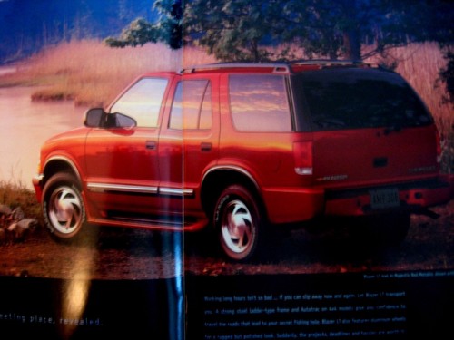 2000 Chevrolet Chevy Blazer Truck Sales Brochure LS LT ZR2 TBZ, Original Xlnt - Picture 4 of 4