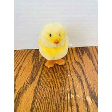 Vintage Russ yellow Chick wind up toy collectible working condition
