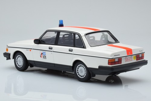 155171492 Volvo 240 GL Politie Belgium Minichamps 1/18 - Imagen 5 de 6