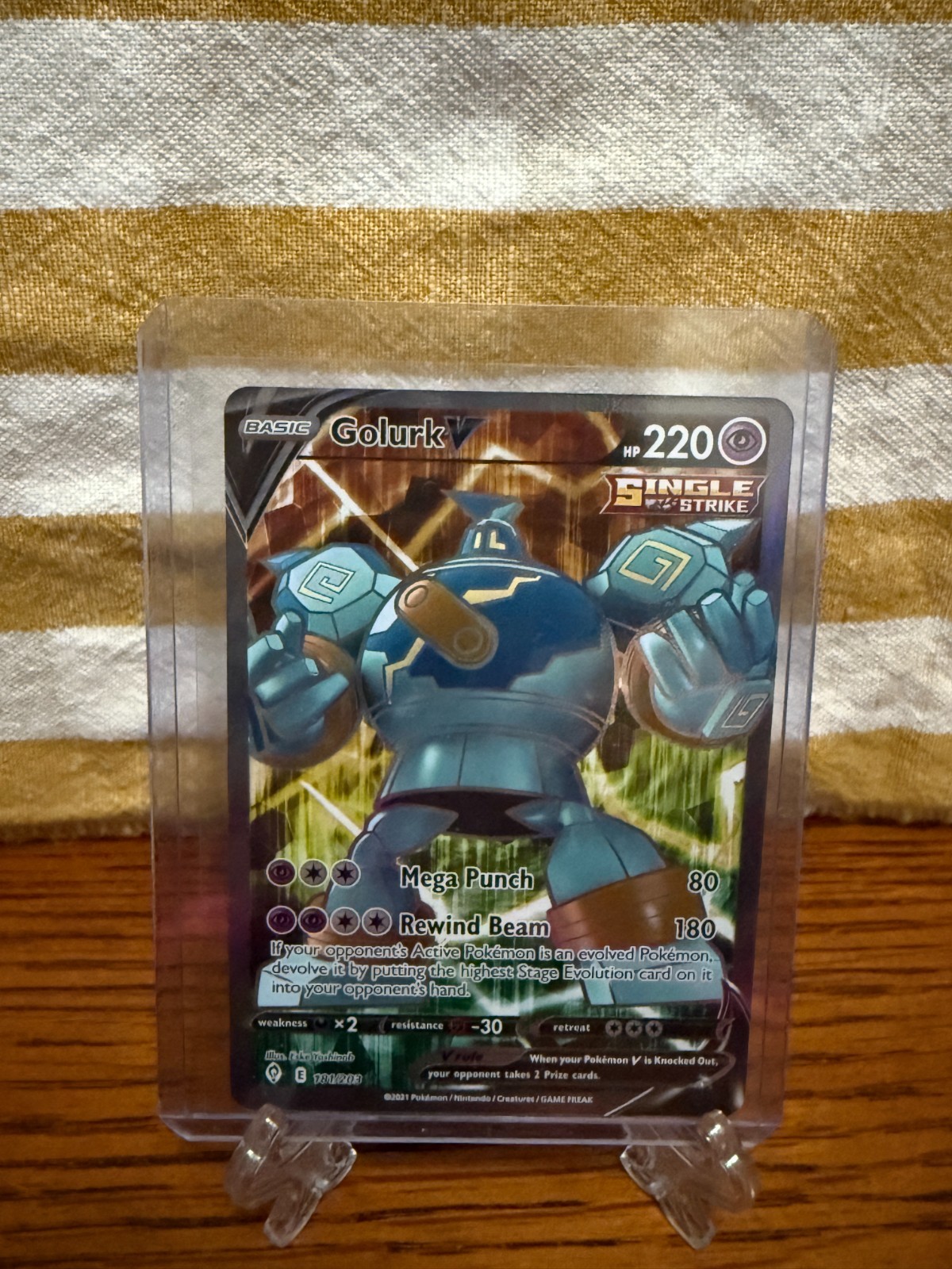 Golurk V 181/203 Evolving Skies Ultra Rare Full Art Holo Card NM