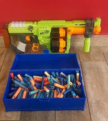 NERF Gun Blaster Zombie Strike Doominator - geprüft + MUNITIONSKISTE
