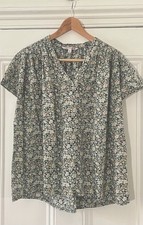 Liberty X Uniqlo Women’s Blue Floral Cotton Cap-Sleeve Blouse Top M UK 12 EU 40