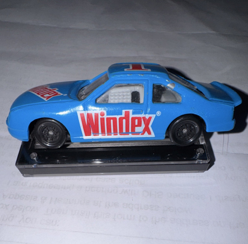 Corgi 1:64 Mark Martin #1 Windex 1994 Chevrolet Lumina NASCAR w/ Case